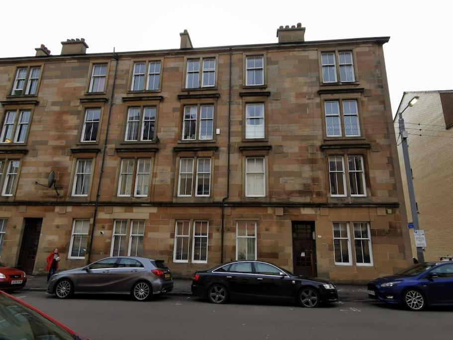 2B Apartment Near Glasgow Sec, Ovo Hydro & City Centre Bagian luar foto